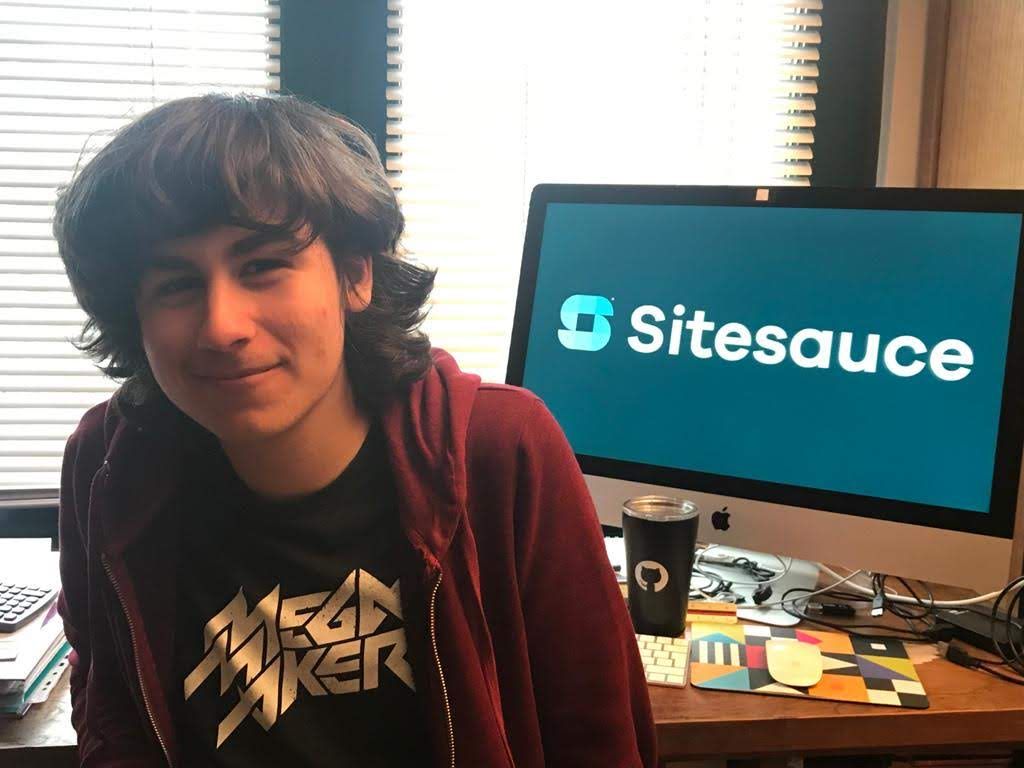 This teen entrepreneur learned to code and made a bootstrapped business